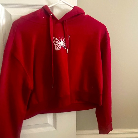 Cropped red hoodie - Picture 1 of 2